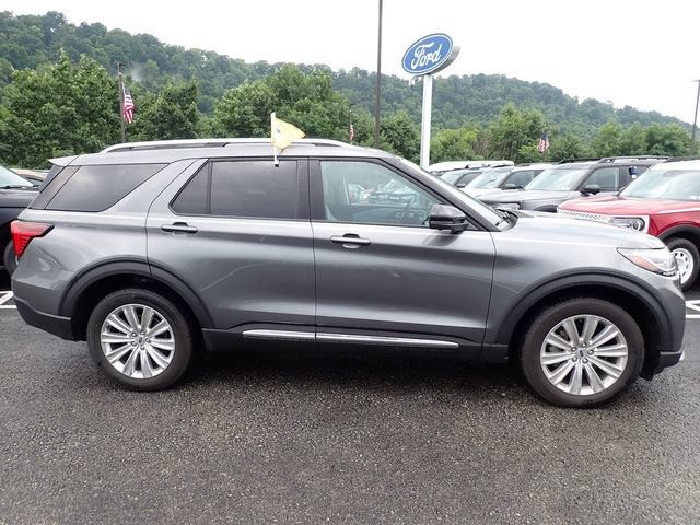 Certified 2025 Ford Explorer Platinum w/ LUX Leather Package AWD/4WD image 10