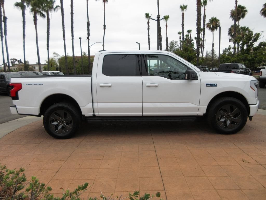 Certified 2024 Ford F150 Lightning Flash AWD/4WD image 5