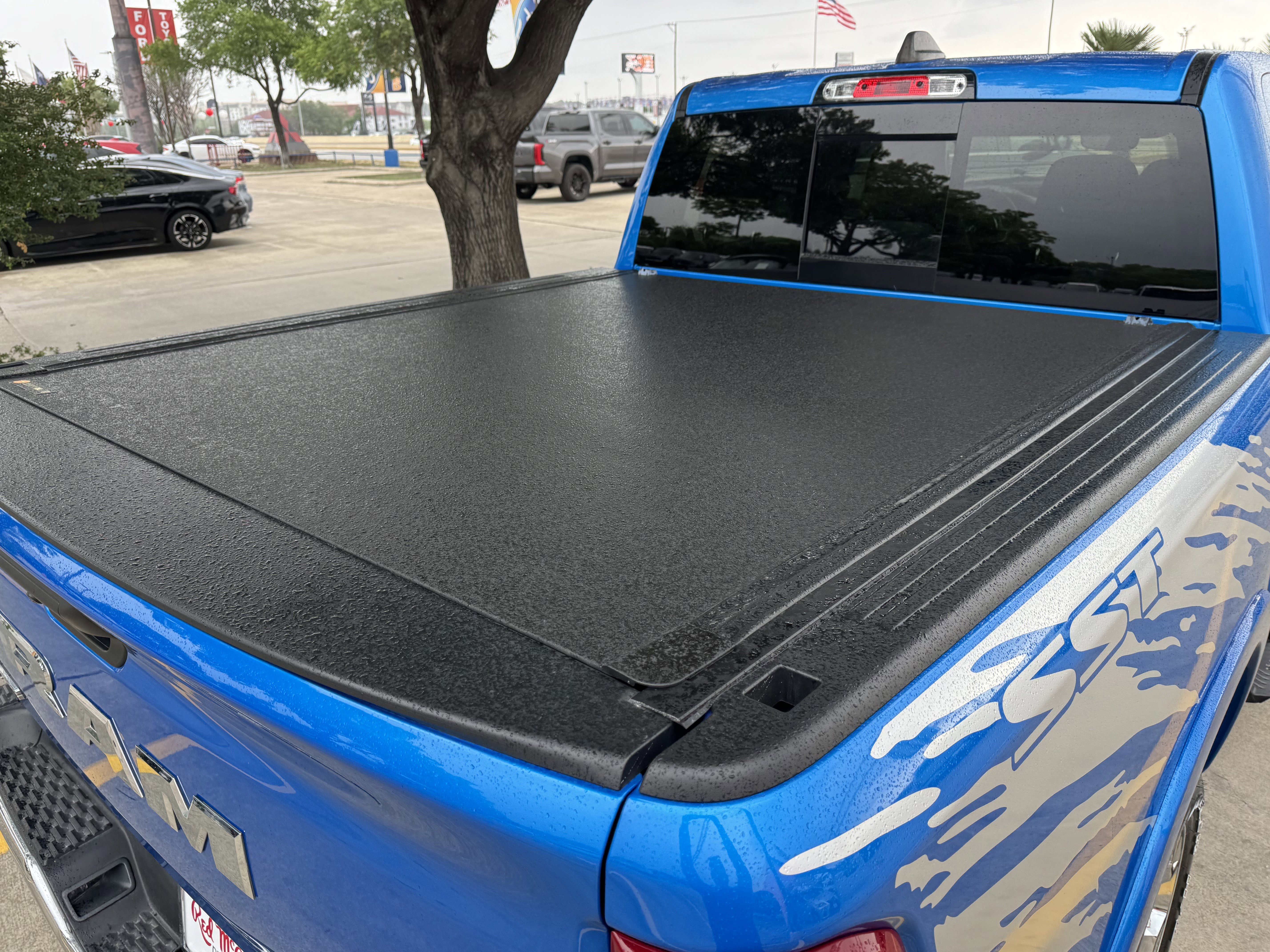 Used 2025 RAM 1500 Lone Star image 13