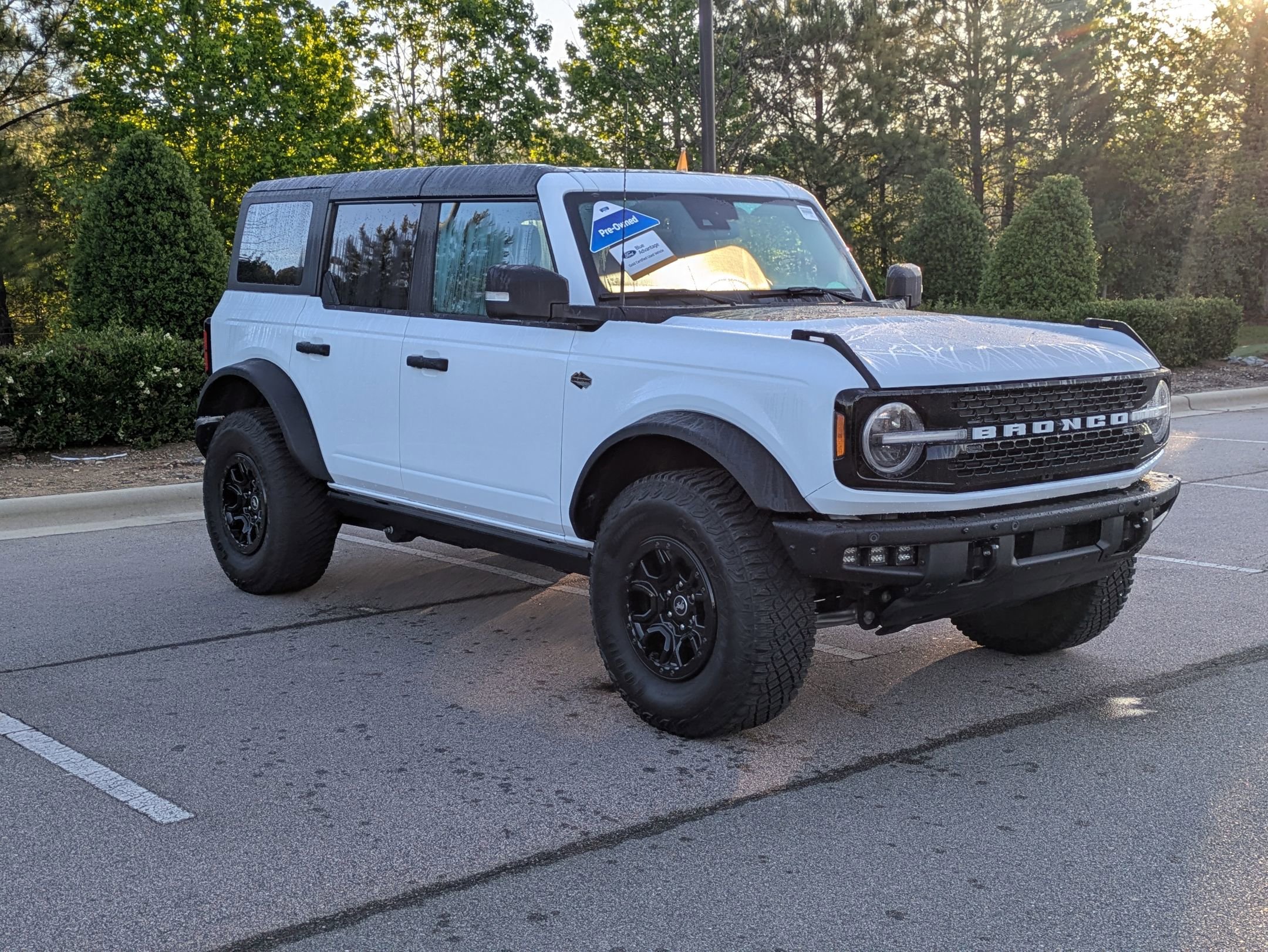 Certified 2023 Ford Bronco Wildtrak AWD/4WD image 2