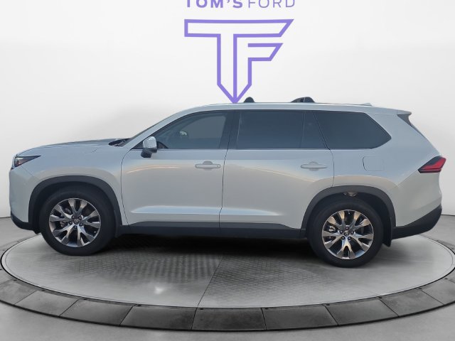 Used 2024 Toyota Grand Highlander AWD Hybrid image 2