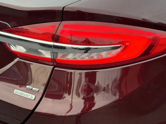 Certified 2018 Ford Fusion SE w/ Fusion SE Technology Package image 29