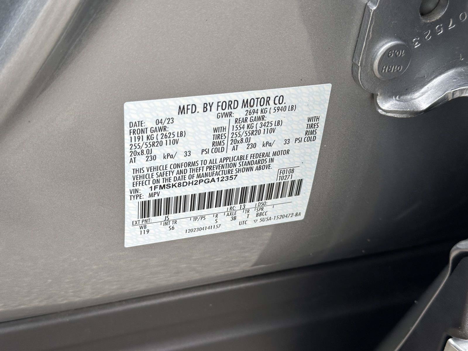 Certified 2023 Ford Explorer XLT w/ Equipment Group 202A AWD/4WD image 15