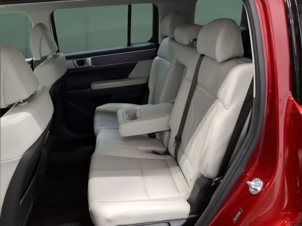 Used 2025 Hyundai Santa Fe SEL AWD/4WD image 26