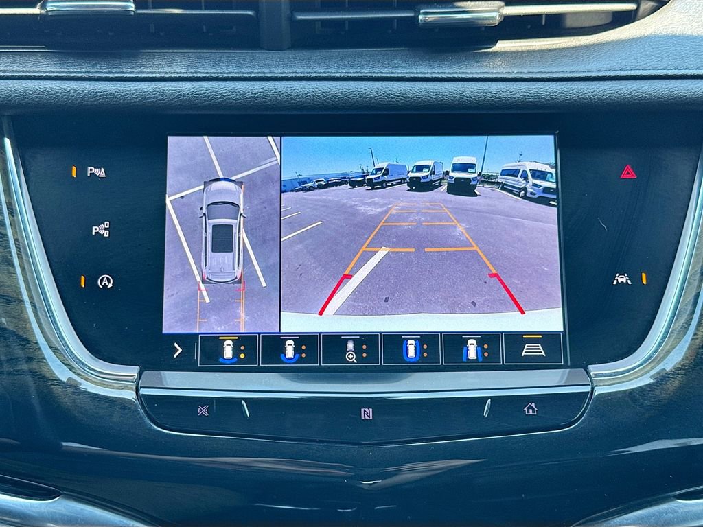 Used 2020 Cadillac XT6 Premium Luxury FWD image 16