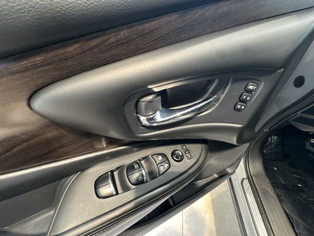 Used 2022 Nissan Murano Platinum AWD/4WD image 22