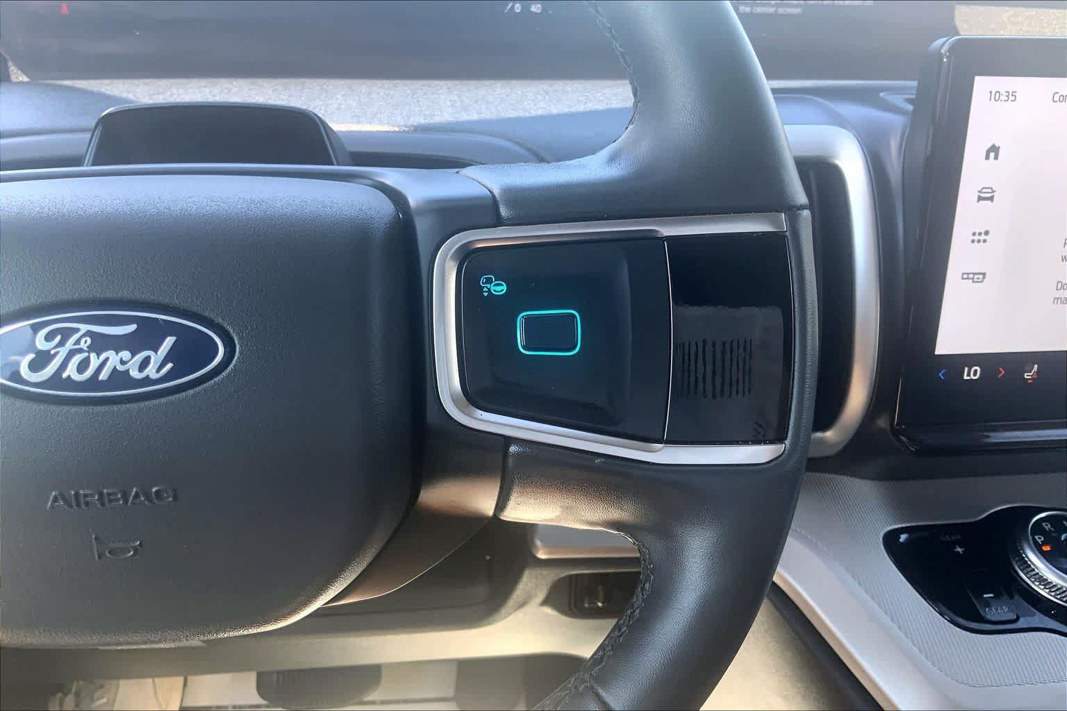 Certified 2025 Ford Expedition Active RWD image 25