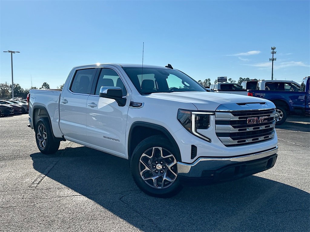 Used 2025 GMC Sierra 1500 SLE image 5