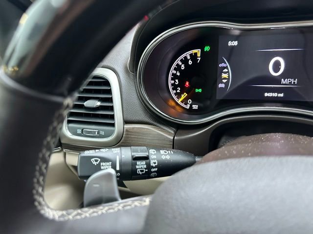 Used 2017 Jeep Grand Cherokee Overland w/ Jeep Active Safety Group image 72