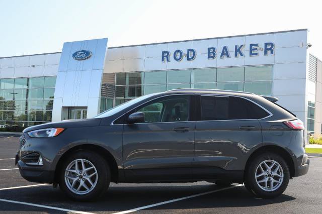 Certified 2024 Ford Edge SEL w/ Convenience Package AWD/4WD image 3