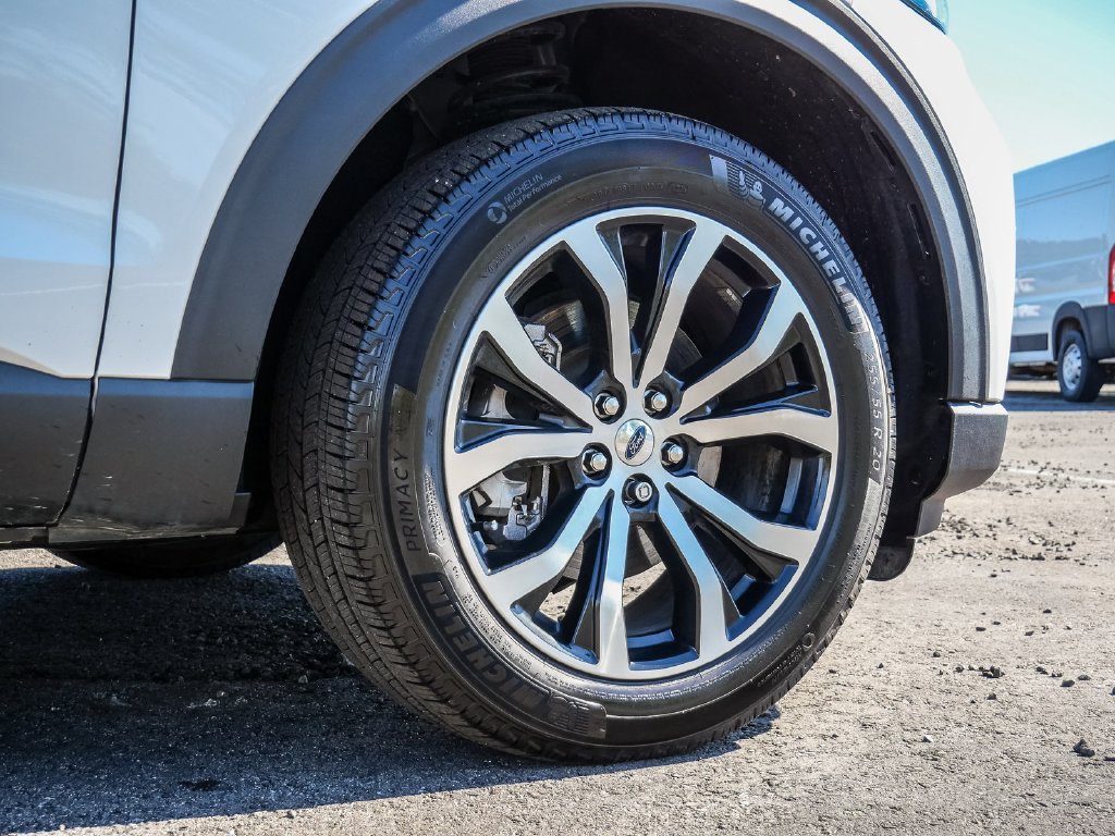 Certified 2025 Ford Explorer ST-Line RWD image 9