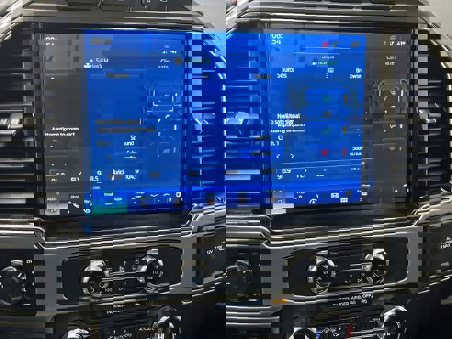 Certified 2022 Ford F250 Platinum image 22