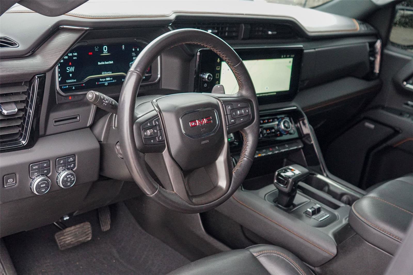 Used 2023 GMC Sierra 1500 AT4 w/ AT4 Premium Package AWD/4WD image 9