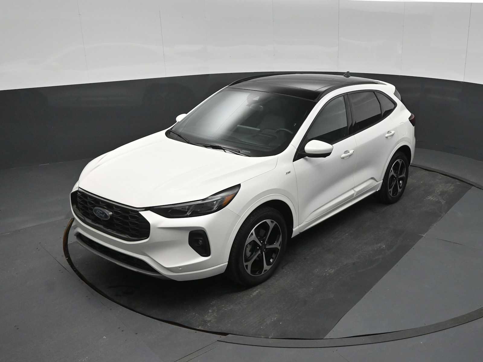 Certified 2025 Ford Escape ST-Line Elite w/ Premium Technology Package AWD/4WD image 49