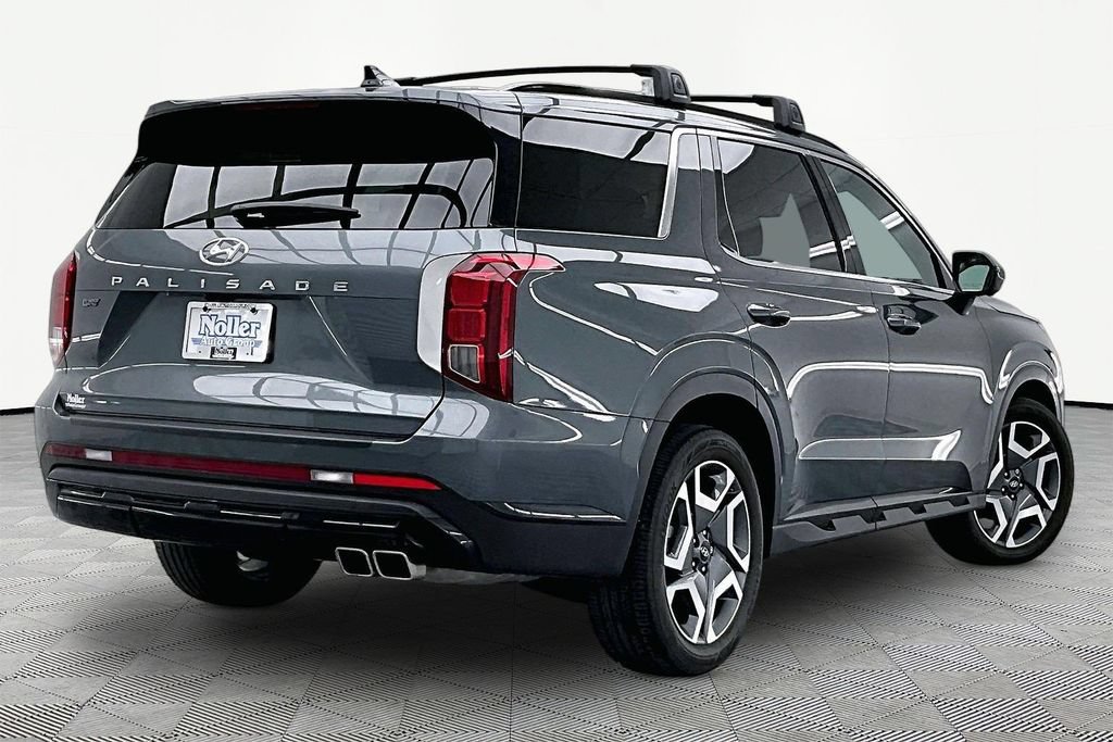 Used 2025 Hyundai Palisade XRT FWD image 2