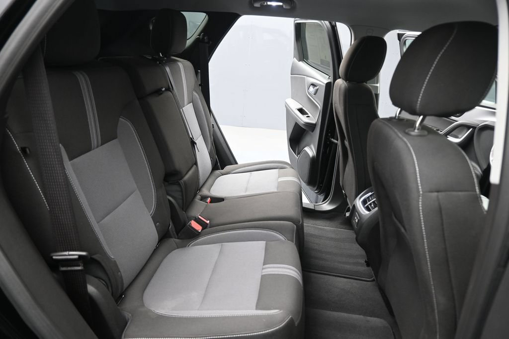 Used 2025 Chevrolet Blazer LT FWD image 24