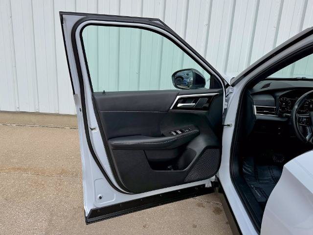 Used 2024 Mitsubishi Outlander SE Black Edition AWD/4WD image 15