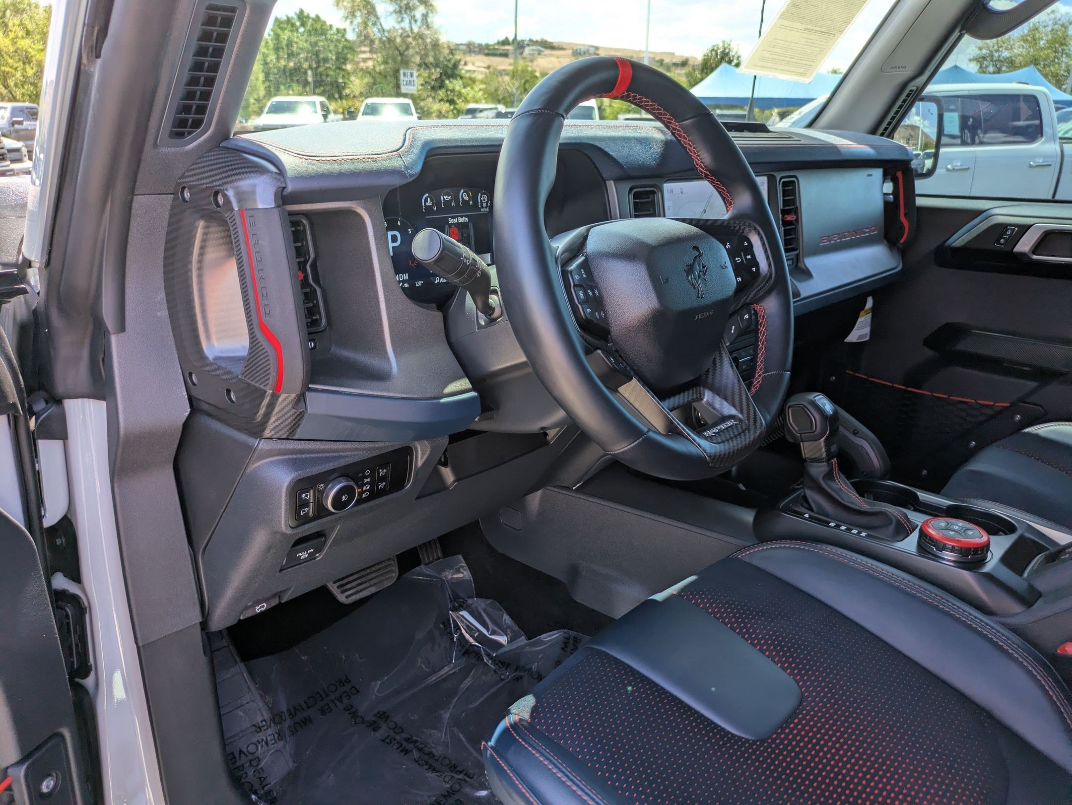Certified 2026 Ford Bronco Raptor w/ Interior Carbon Fiber Pack AWD/4WD image 15