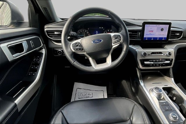Certified 2023 Ford Explorer XLT w/ Equipment Group 202A AWD/4WD image 8