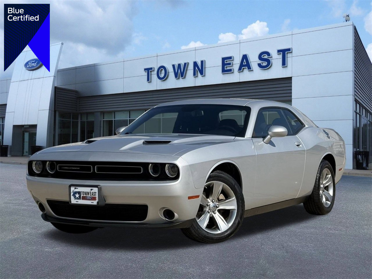Used 2022 Dodge Challenger SXT