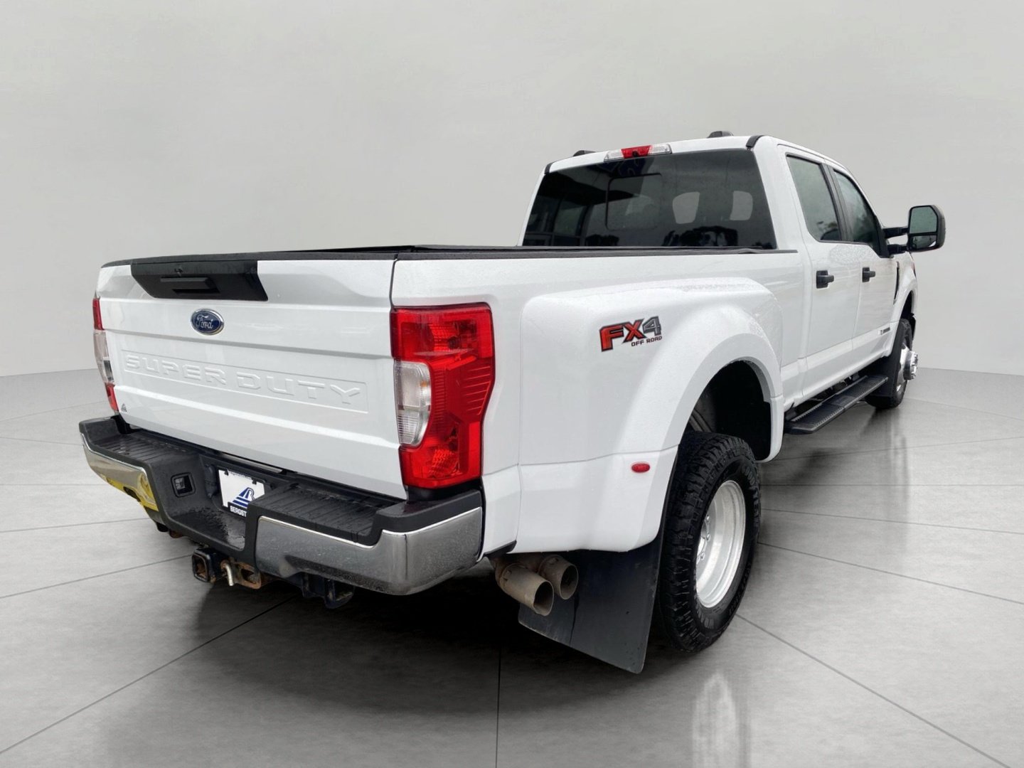 Certified 2021 Ford F350 XL w/ STX Appearance Package AWD/4WD image 10