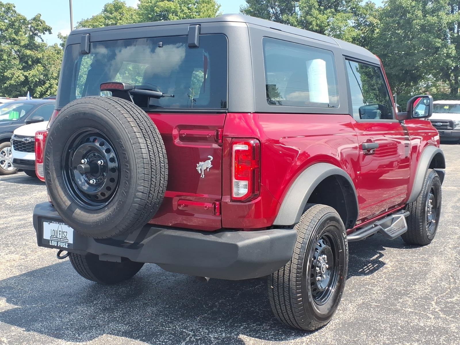 Certified 2025 Ford Bronco 2-Door AWD/4WD image 3