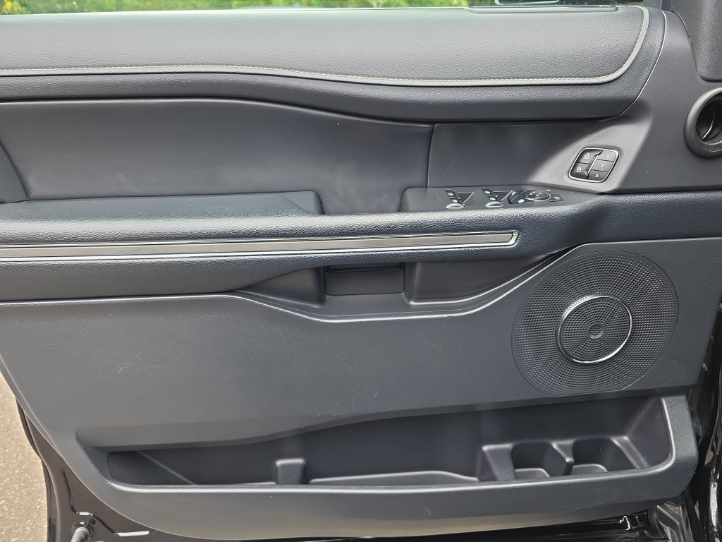 Certified 2024 Ford Expedition XLT AWD/4WD image 13