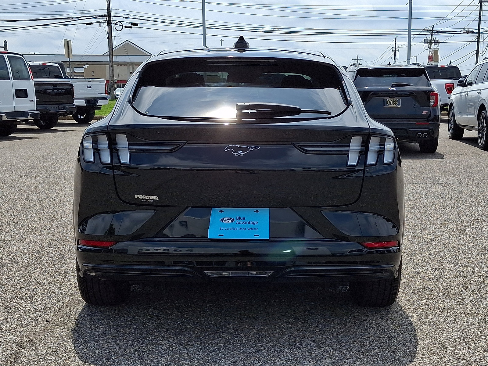 Certified 2025 Ford Mustang Mach-E Premium w/ Sport Appearance Package AWD/4WD image 9