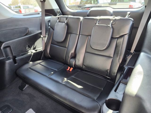 Certified 2022 Ford Explorer XLT w/ Equipment Group 202A image 18