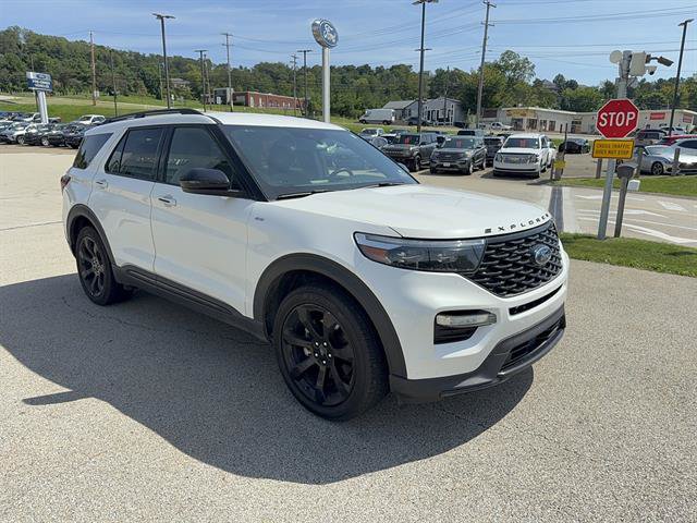 Certified 2024 Ford Explorer ST-Line w/ Class IV Trailer Tow Package AWD/4WD image 4