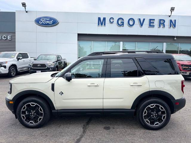 Certified 2025 Ford Bronco Sport Outer Banks w/ Outer Banks Tech Package+ AWD/4WD image 3