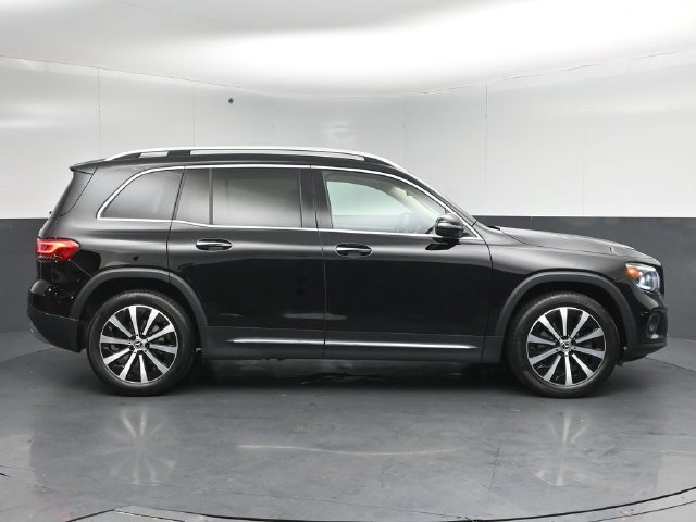 Used 2023 Mercedes-Benz GLB 250 4MATIC image 8