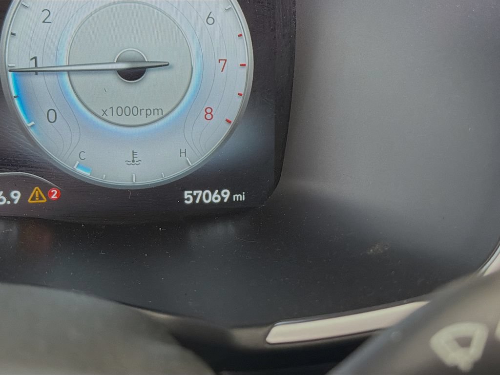 Used 2022 Hyundai Santa Fe SEL w/ Convenience Package FWD image 16