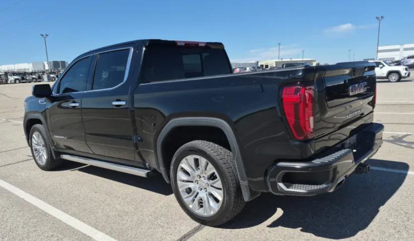 Used 2021 GMC Sierra 1500 Denali w/ Denali Ultimate Package AWD/4WD image 3