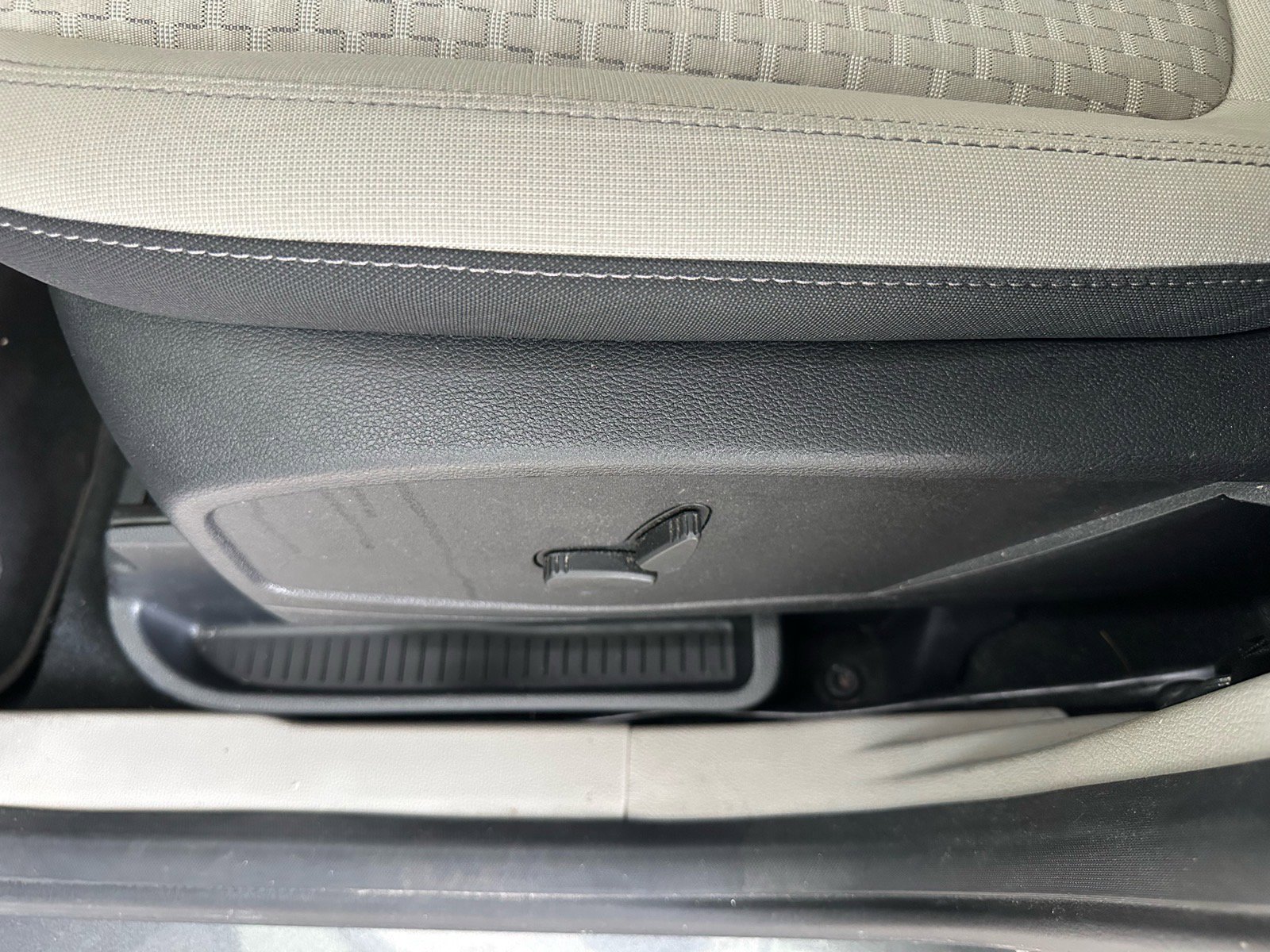 Certified 2019 Ford Transit Connect XLT FWD image 26