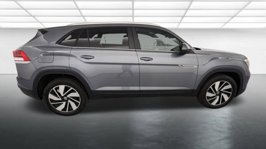 Used 2024 Volkswagen Atlas Cross Sport SE w/ Black Wheel Package AWD/4WD image 8