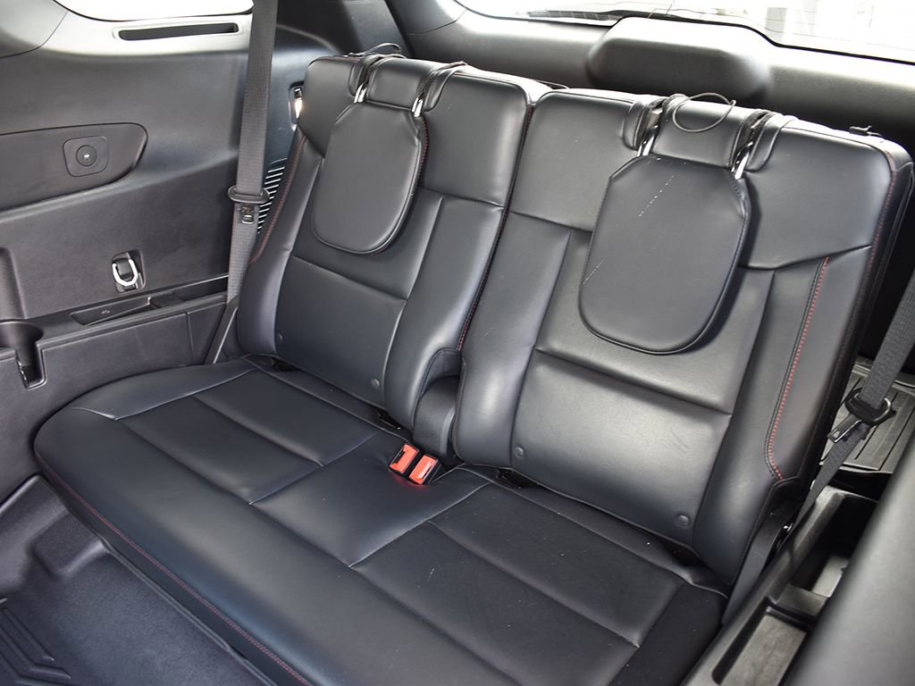 Certified 2025 Ford Explorer ST AWD/4WD image 7