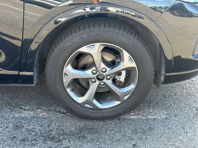 Certified 2024 Ford Escape ST-Line image 7