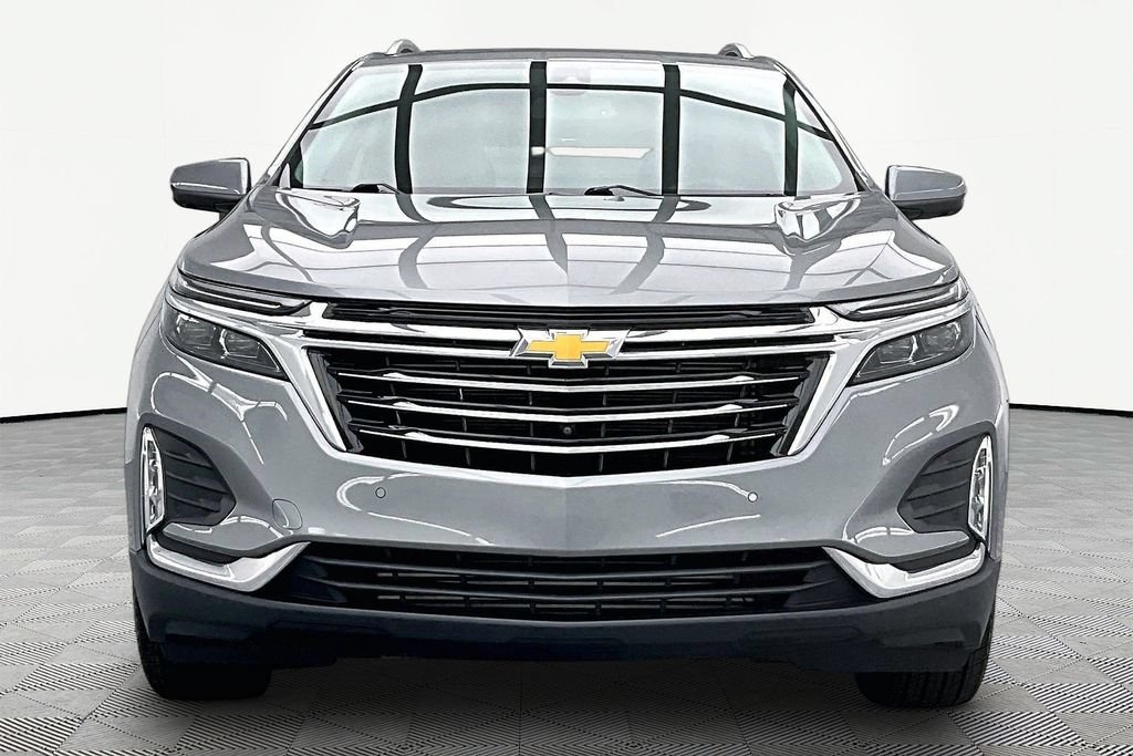 Used 2023 Chevrolet Equinox Premier AWD/4WD image 3