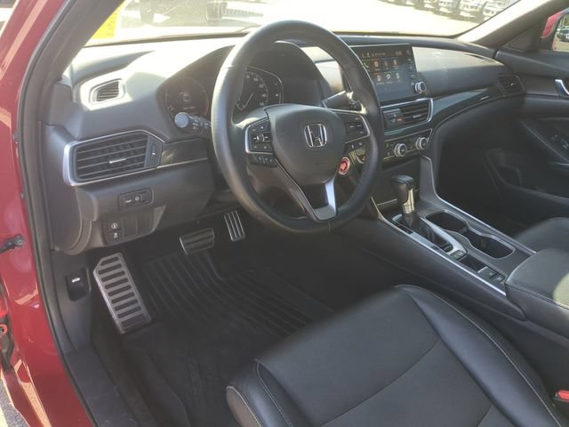 Used 2018 Honda Accord Sport image 11