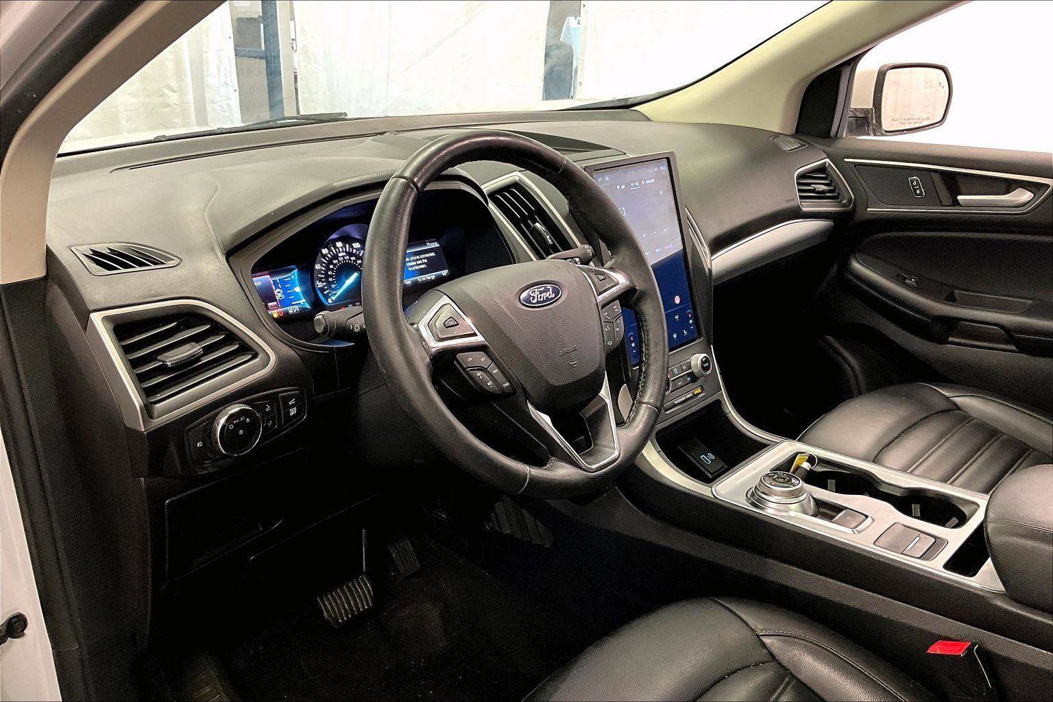 Certified 2022 Ford Edge SEL w/ Convenience Package image 12