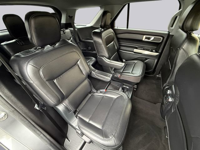 Certified 2021 Ford Explorer XLT w/ Equipment Group 202A image 18