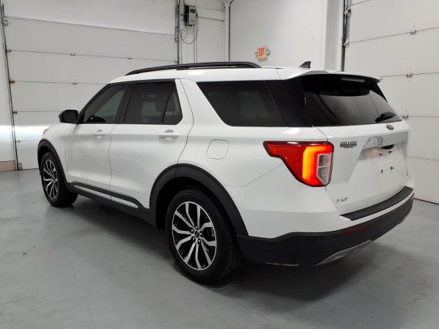 Certified 2021 Ford Explorer XLT w/ Equipment Group 202A RWD image 5