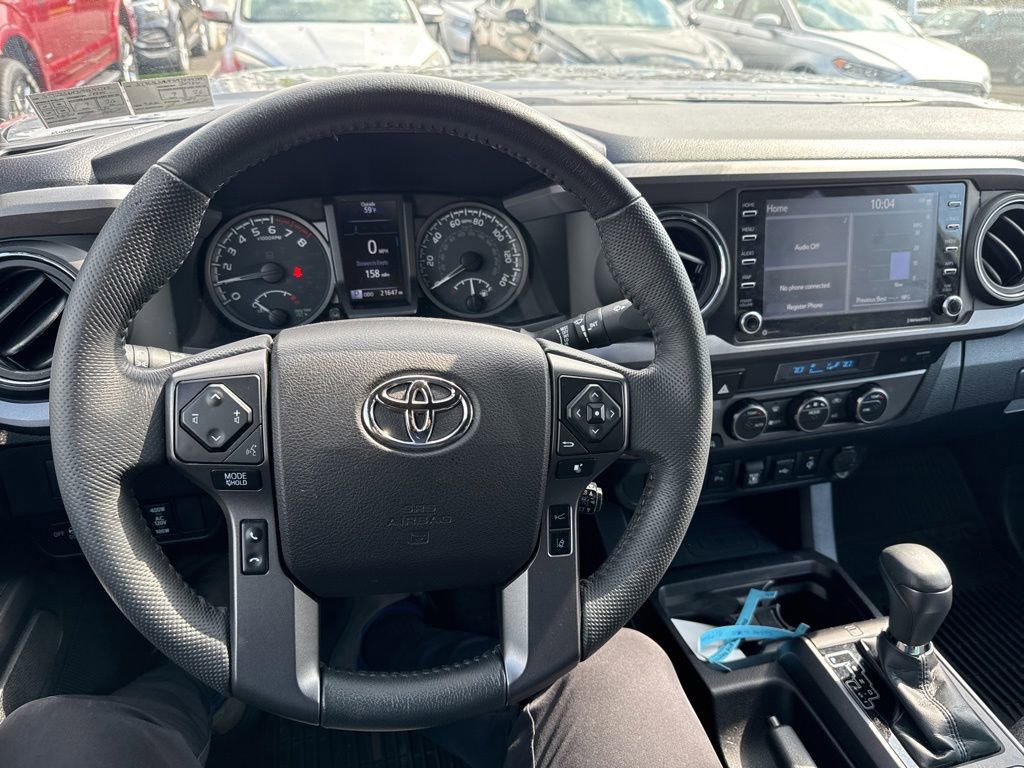Used 2021 Toyota Tacoma TRD Off-Road w/ Technology Package AWD/4WD image 9