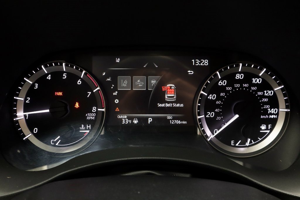 Used 2023 Toyota Highlander LE image 31