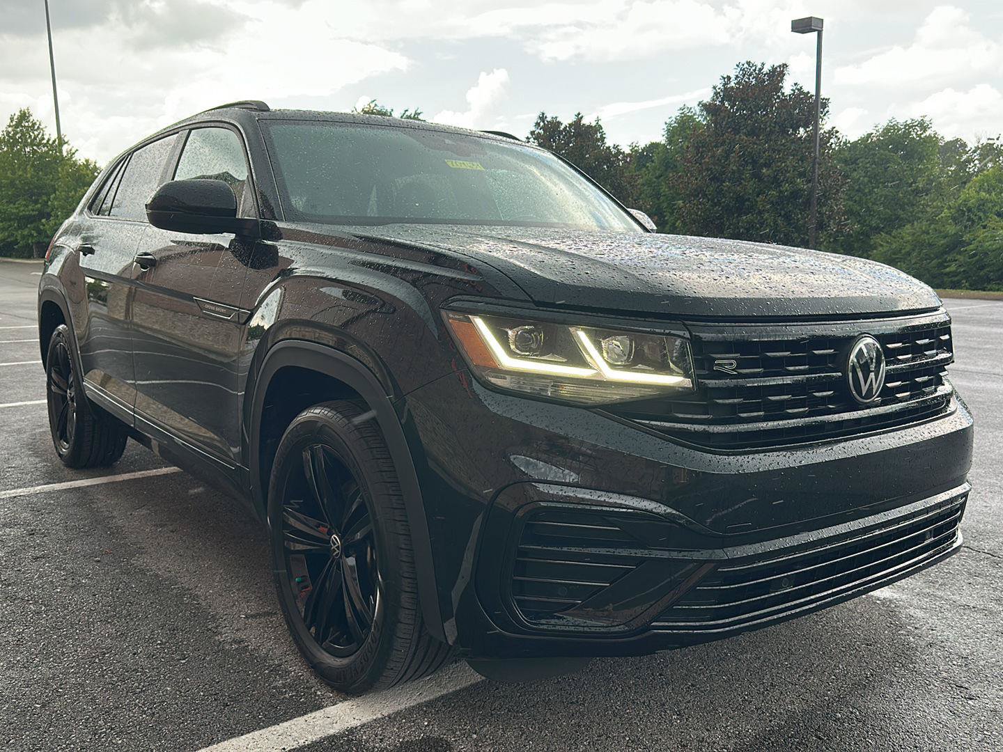 Used 2023 Volkswagen Atlas Cross Sport SEL R-Line AWD/4WD image 7