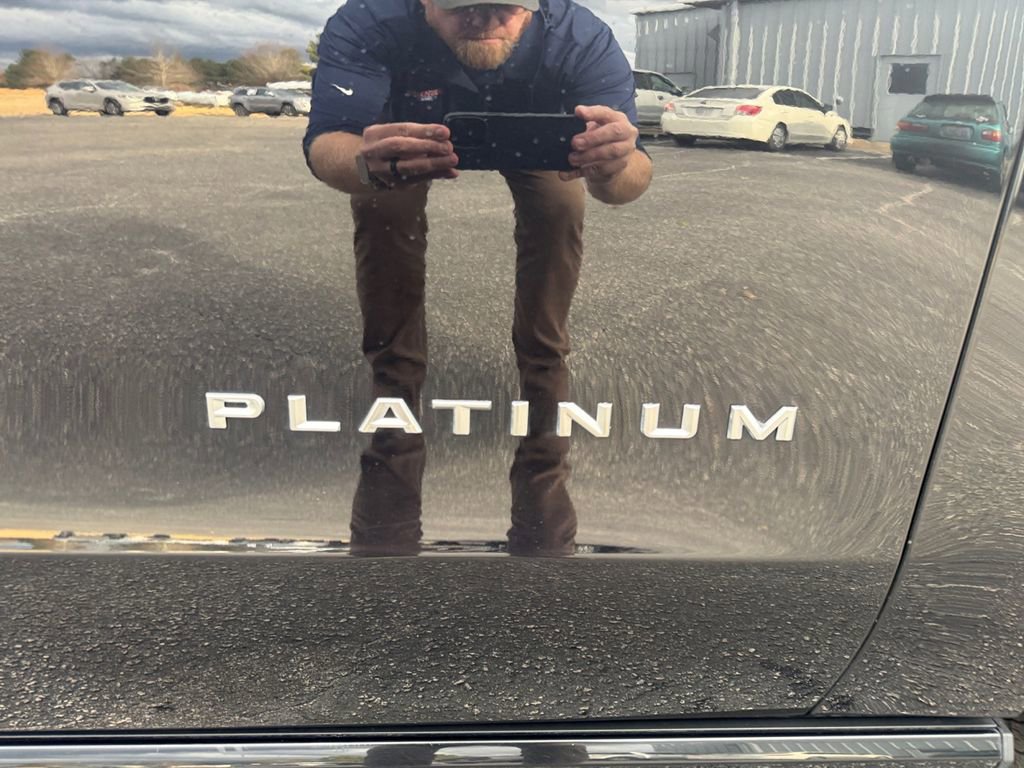 Certified 2025 Ford Expedition Max Platinum image 17