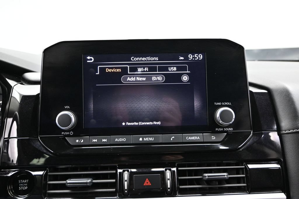 Used 2025 Nissan Pathfinder SV FWD image 33