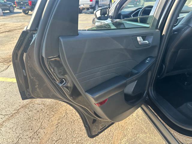 Certified 2025 Ford Escape Platinum AWD/4WD image 31