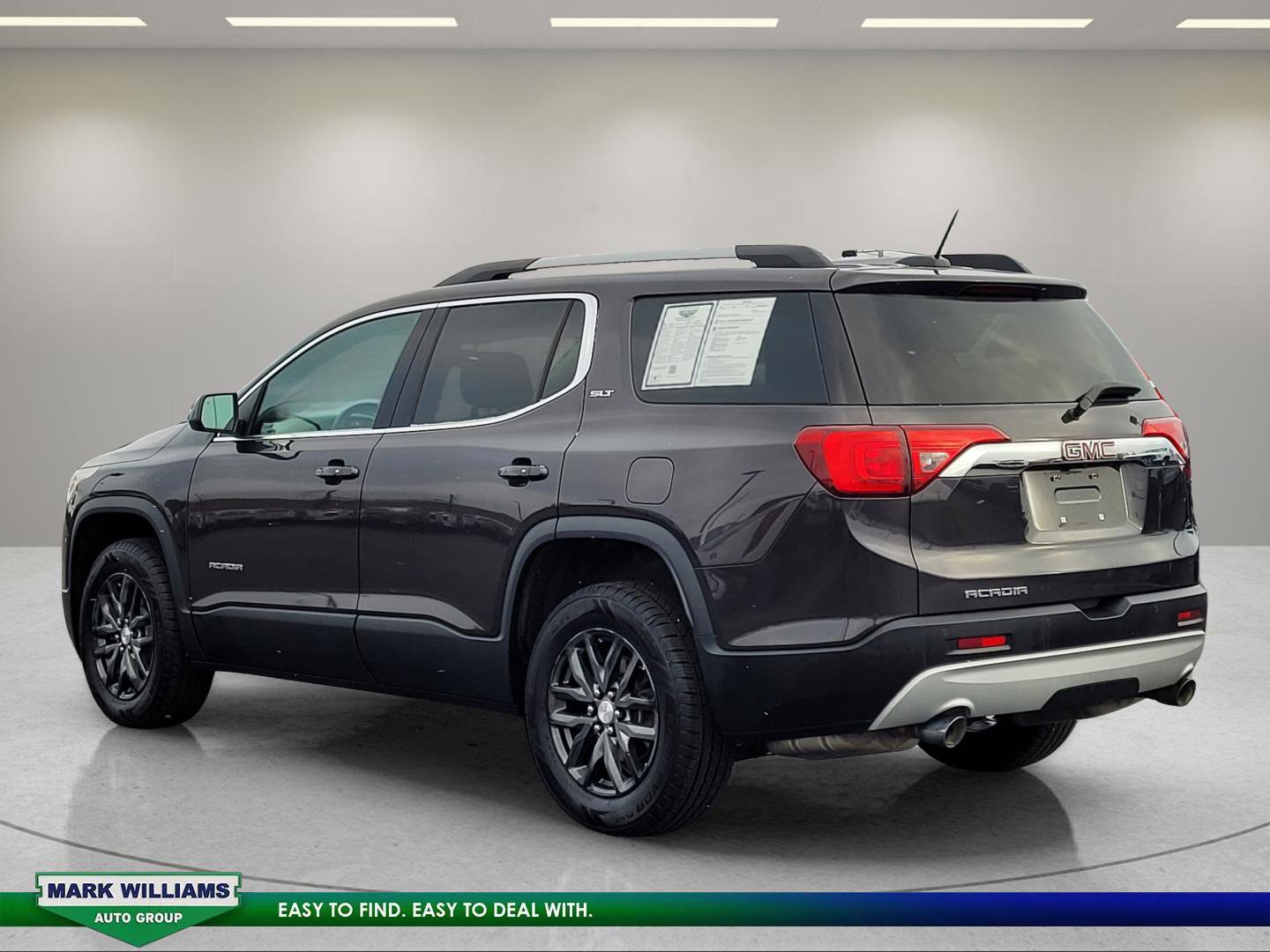 Used 2018 GMC Acadia SLT image 3